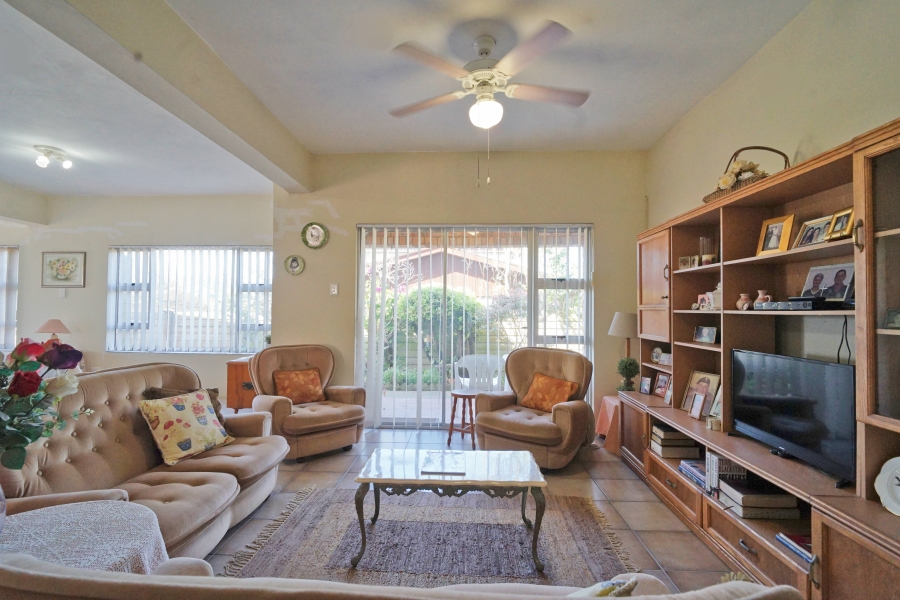 5 Bedroom Property for Sale in Seavale Eastern Cape